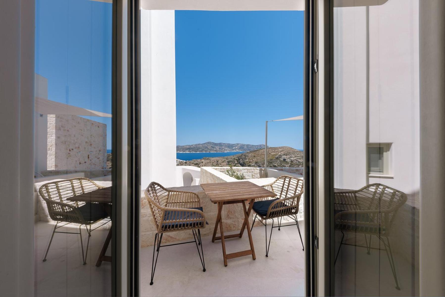 Anemolethe Aparthotel Kimolos Exterior photo